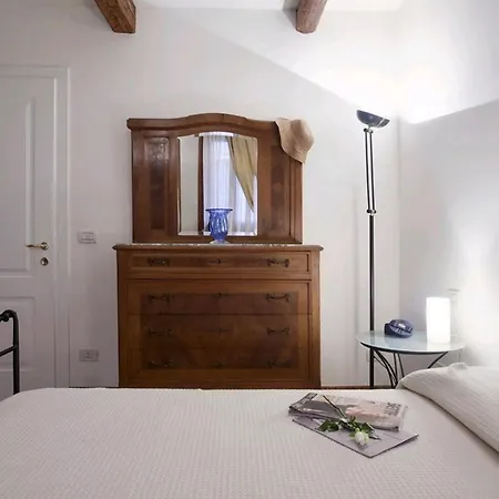 Simeone Iv Grande Locappart Apartment Venice
